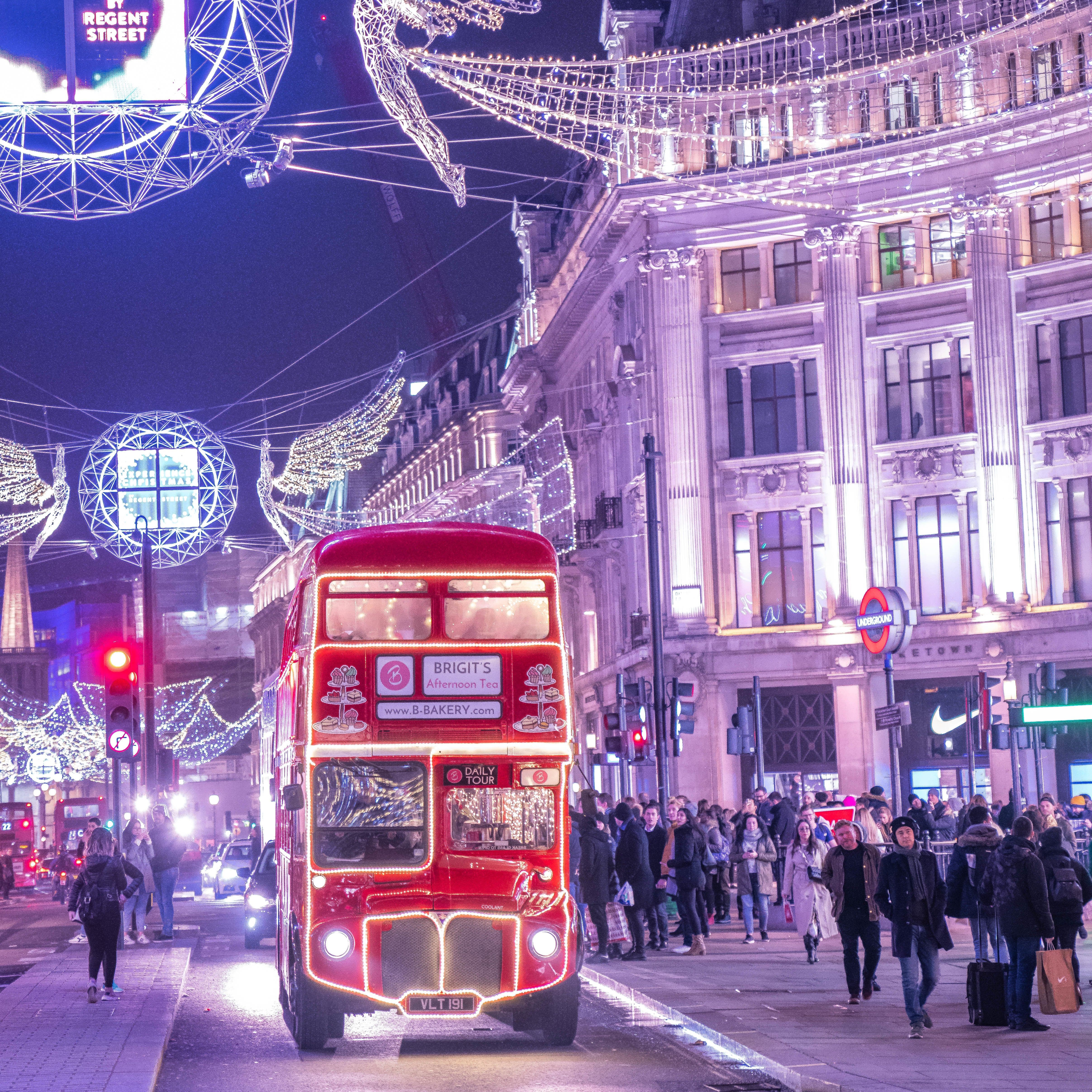 London experience gifts: Christmas Lights Bus Tours